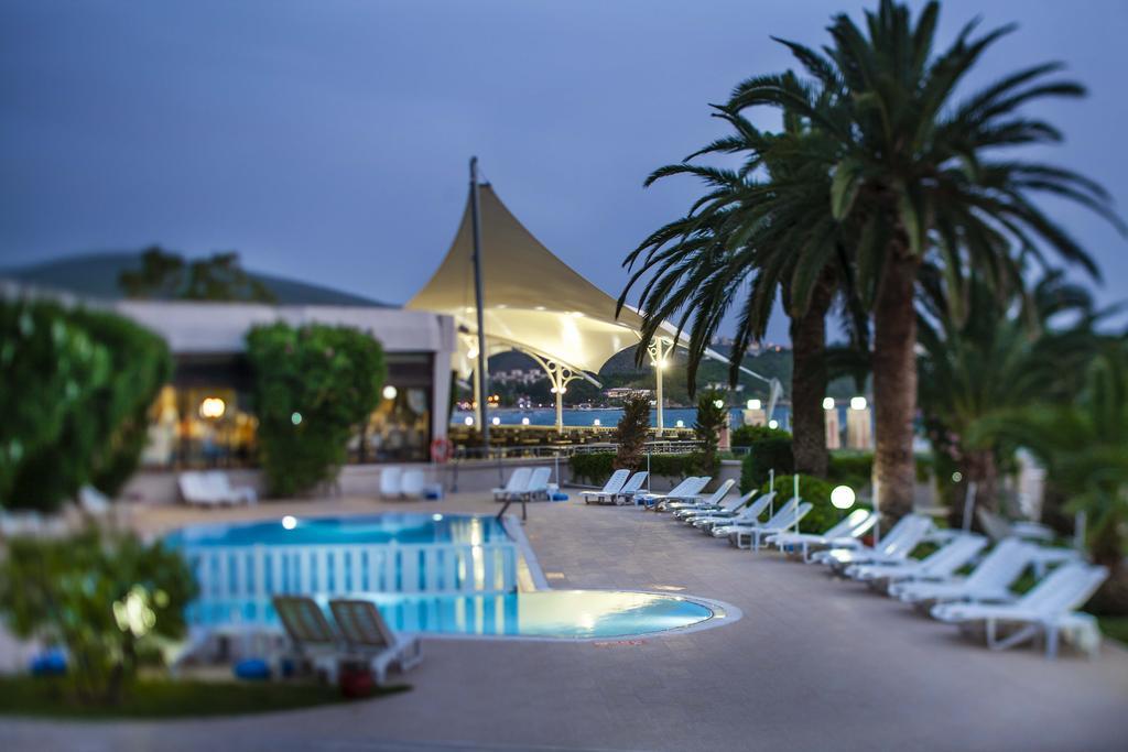Tusan Beach Resort Кушадасы Экстерьер фото